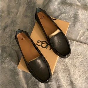 Women’s Ugg loafer size 10